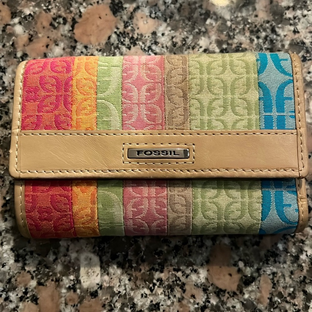 Fossil Rainbow Wallet